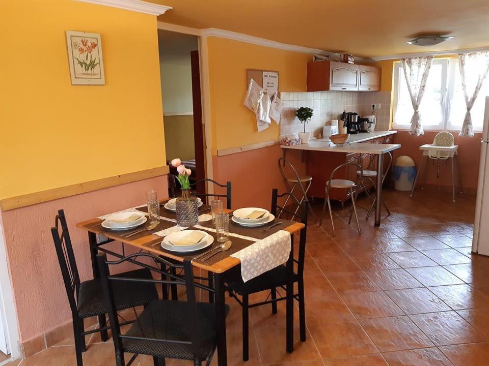 Aranyeso Apartman Hajduszoboszlo Luaran gambar